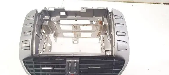 Fiat Bravo Center console 