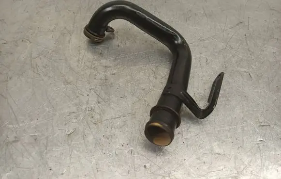 Audi A6 S6 C6 4F Engine coolant pipe/hose 059121071AN