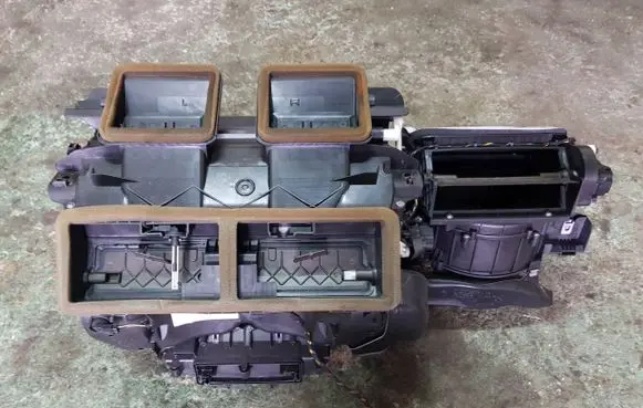 BMW 1 E81 E87 Interior heater climate box assembly 6947247