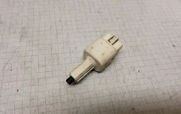 Toyota Corolla Verso E121 Brake pedal sensor switch 2701U59