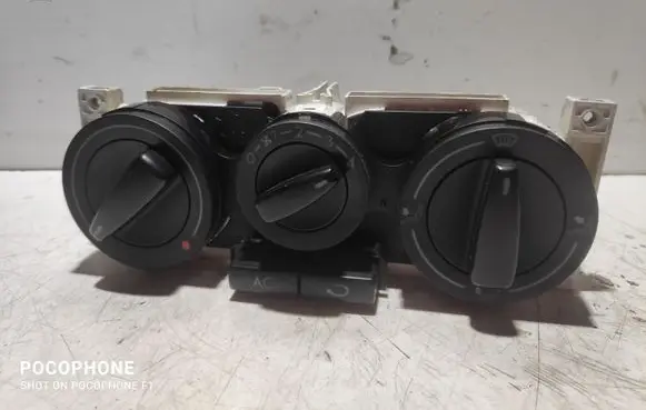 Volkswagen Golf IV Climate control unit 1J0820045F