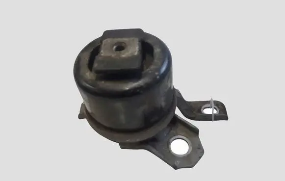 Volvo V70 Engine mount bracket 8G9N6F012BB G2517002