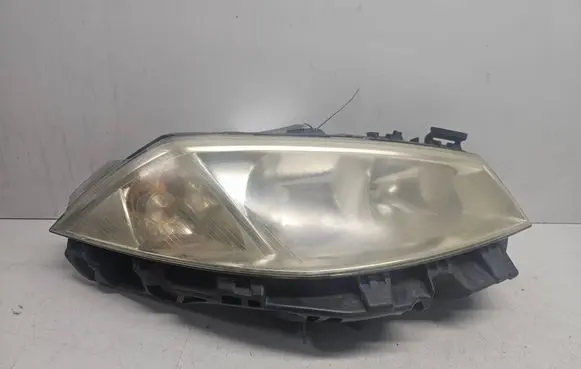 Renault Megane II Headlight/headlamp 8200073221J