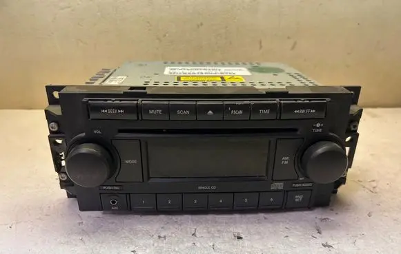 Jeep Compass Radio/CD/DVD/GPS head unit P05064173AI T17AH321663017