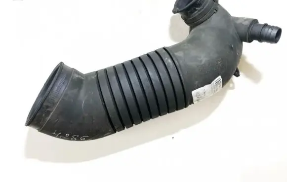 Audi A4 S4 B6 8E 8H Air intake hose/pipe 8e0129615