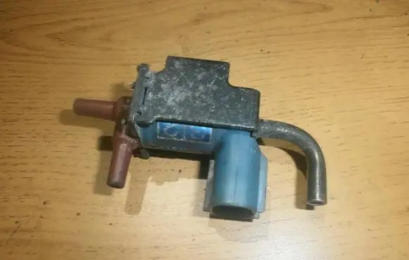 Nissan Primera Turbo solenoid valve