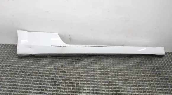 Audi TT TTS RS Mk3 8S Sill 8S0853856C