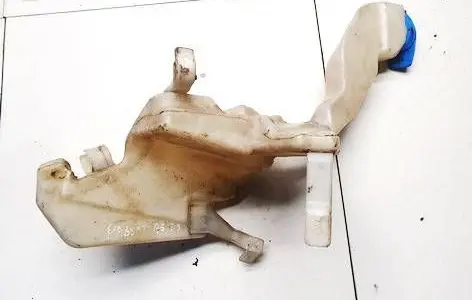 Volkswagen PASSAT B5 Windshield washer fluid reservoir/tank 3B0955453T
