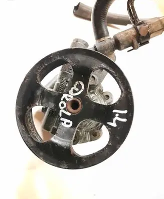 Toyota Corolla E120 E130 Power steering pump