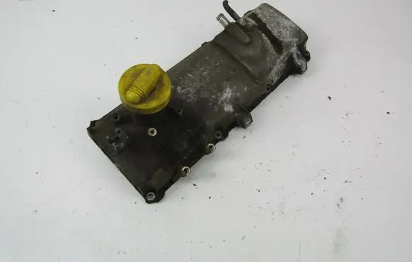 Renault Clio II Rocker cam cover 