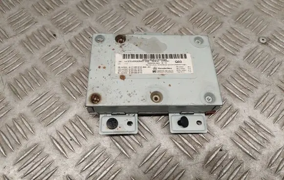 Mercedes-Benz CLS C218 X218 Head unit multimedia control A1729009302 A2049015902