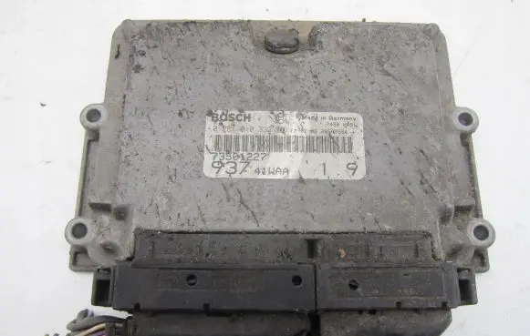 Alfa Romeo 147 Engine control unit/module 73501227 0281010332