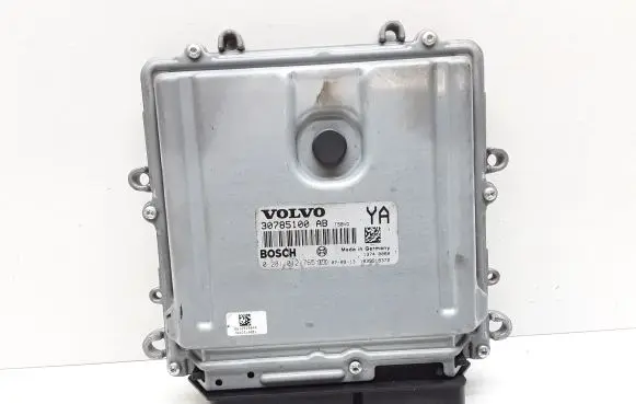 Volvo V70 Engine control unit/module 30785100AB 0281012765