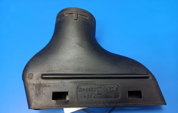 Mercedes-Benz B W245 Air intake duct part A6400900682