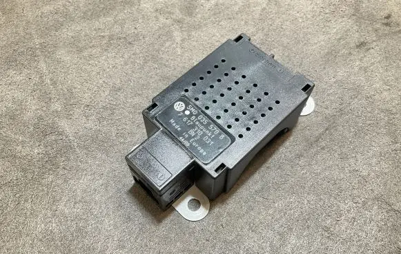 Volkswagen Golf VI Other control units/modules 5M0035570B 7617310031