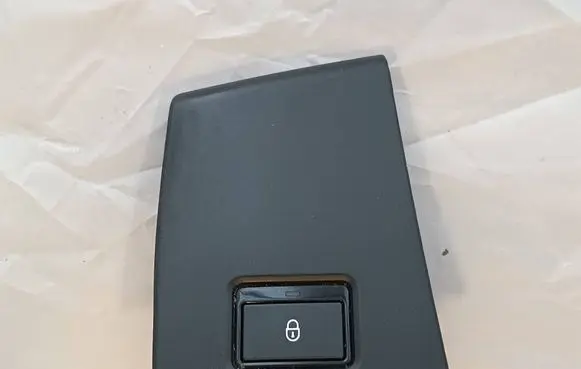 Other switches/knobs/shifts