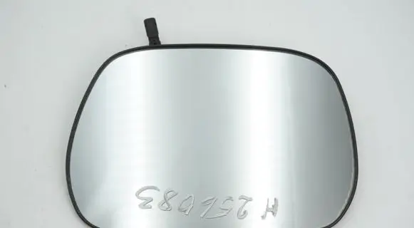 Toyota RAV 4 (XA20) Wing mirror glass 