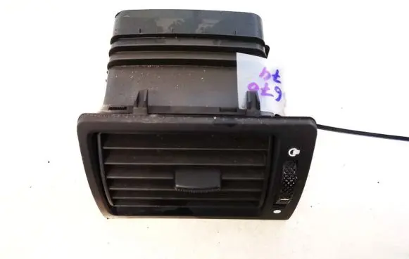 Ford Mondeo Mk III Dash center air vent grill 1s7ha018b09adw