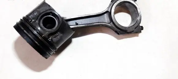 Ford Mondeo Mk III Piston with connecting rod 2465sb