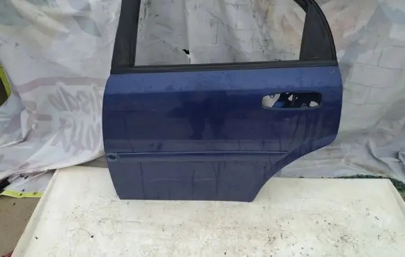 Chevrolet Lacetti Rear door