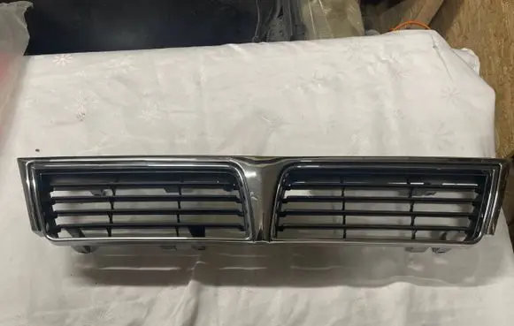 Mitsubishi Galant Eterna Front bumper upper radiator grill