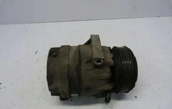 Renault Megane II Air conditioning (A/C) compressor (pump) 7700105765