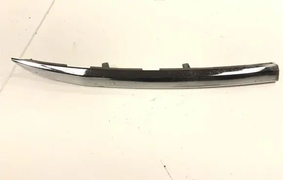 Honda CR-V Front bumper upper radiator grill 71123T0TH0M1