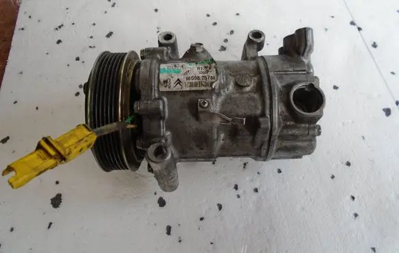 Peugeot 207 Air conditioning (A/C) compressor (pump) 9659875780