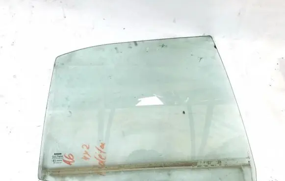 Nissan Primera Rear door window glass
