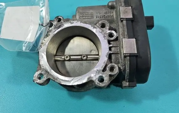 Volkswagen Tiguan Throttle body valve 04E133062T IMPRK1554965