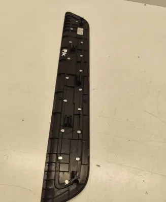 Hyundai Santa Fe Front sill trim cover 85873S1500