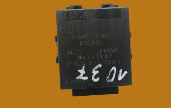 Toyota Avensis T270 Other control units/modules 85940-05060