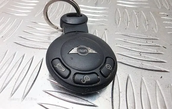 Mini Cooper Countryman R60 Ignition key/card 3456367