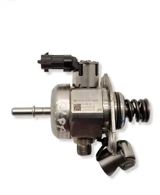 Alfa Romeo Giulia Fuel injection high pressure pump 0261520413 3010952276