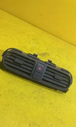 Opel Agila B Dash center air vent grill RZ3R2P2K8
