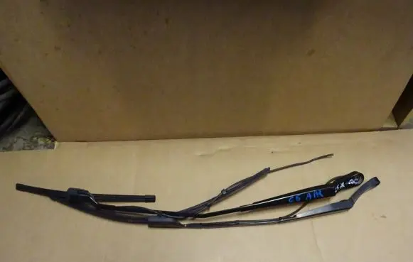 Citroen C5 Aircross Front wiper blade arm