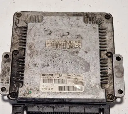 Peugeot 607 Engine control unit/module 9637874080 0281010262 EDC15C2