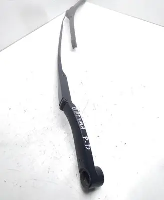 Windshield/front glass wiper blade