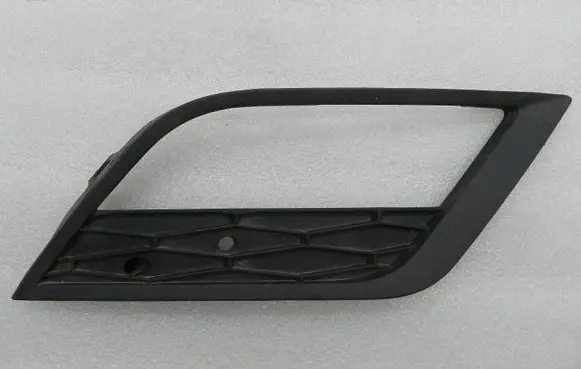 Seat Leon (5F) Front fog light trim/grill 5F0853666A 5F0853666