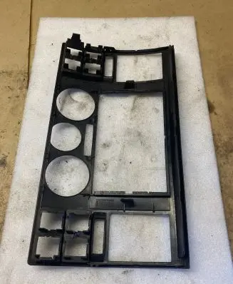 Volkswagen Transporter - Caravelle T5 Radio/GPS head unit trim 7H0857237