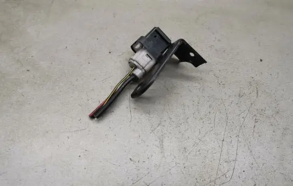 Toyota Yaris Glow plug pre-heat relay 2861067010 1567000671 2860133010
