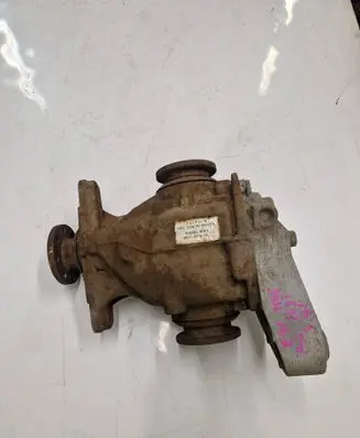 BMW 3 E90 E91 Rear differential 7524325