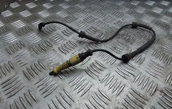 Renault Laguna II ABS brake wheel speed sensor 8200084125