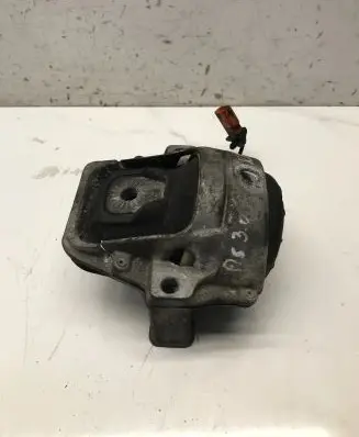 Audi A5 8T 8F Engine mount bracket 8K0199381