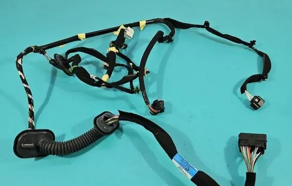 Renault Trafic III (X82) Front door wiring loom 241241074R IMPRK1551666
