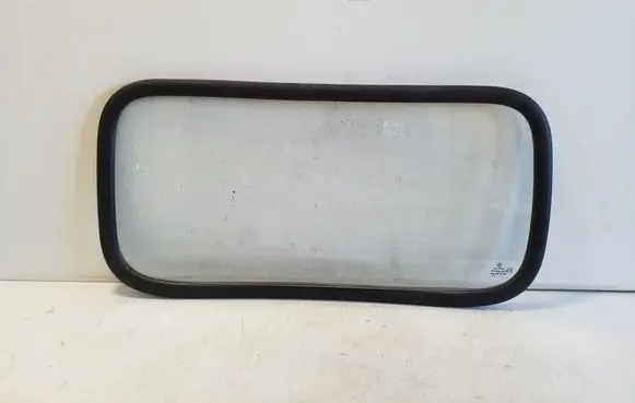 Volkswagen Transporter - Caravelle T5 Rear windscreen/windshield window E943R000470