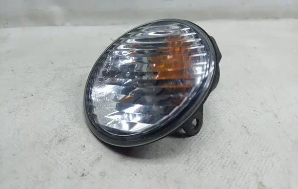 Toyota Corolla E110 Front indicator light 12438