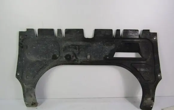 Skoda Fabia Mk1 (6Y) Engine splash shield/under tray 6Q0825237J