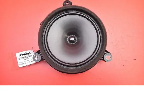 Toyota Yaris Subwoofer speaker 86160-0D450
