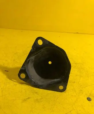 Nissan Qashqai Rear shock/impact absorber stay/bar 